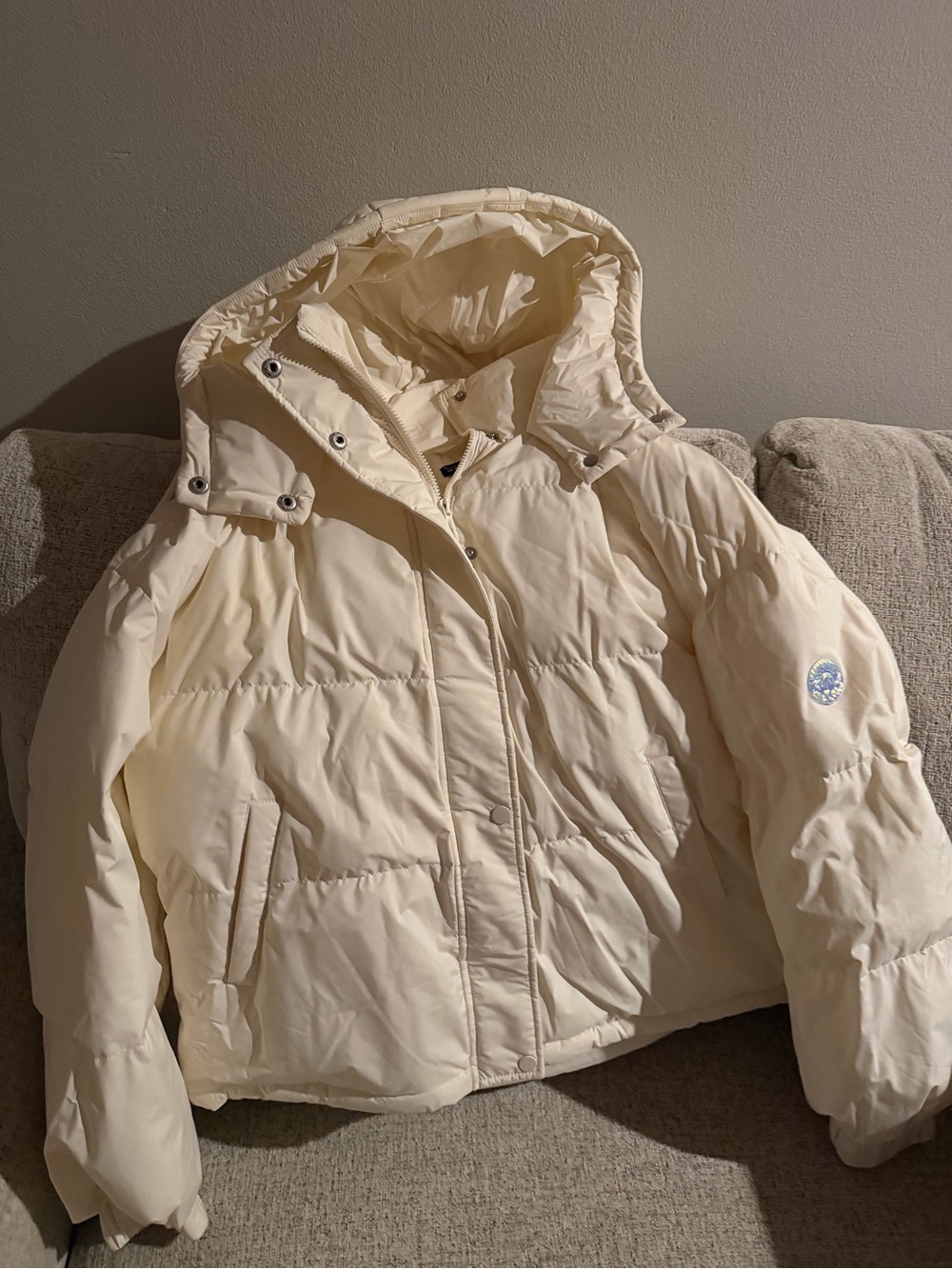 Cream puffer jacket - Picture 3 of 5